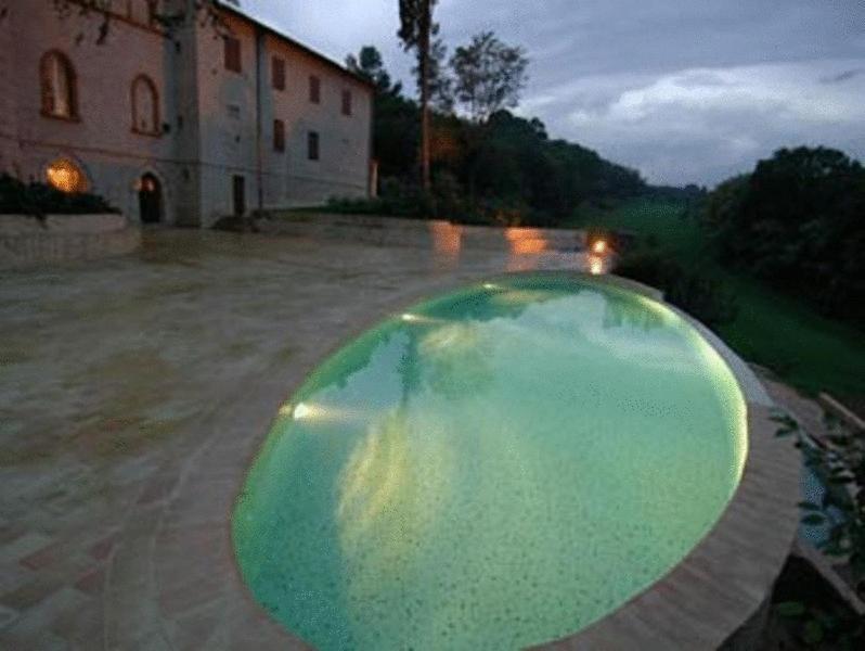 Castello Montegiove Hotel Fano Luaran gambar