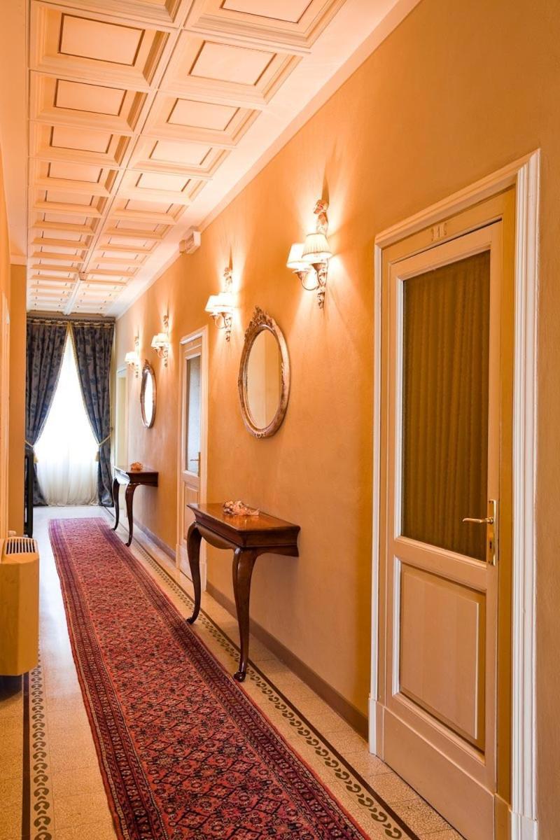 Castello Montegiove Hotel Fano Luaran gambar